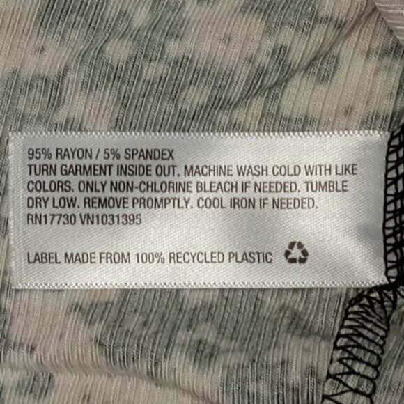 Wild Fable Long Sleeve Fitted T-Shirt Black Floral NWT - Picture 4 of 6